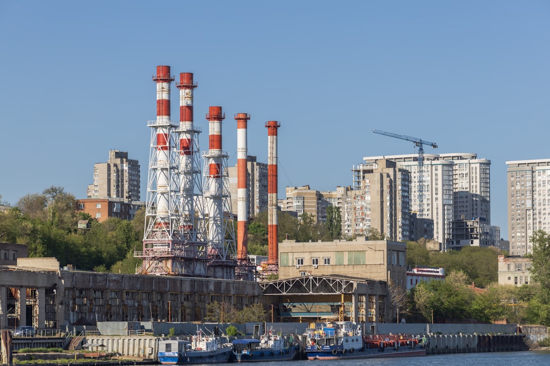 Russia Locks Oil Export Ban Through 2027, Deepens China Pivot